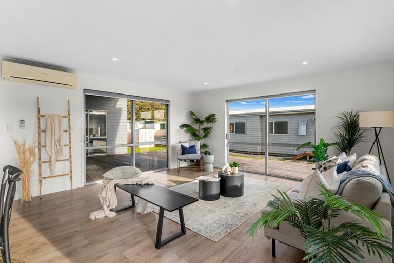 Photo of property in 4b Beachcomber Road, Mangawhai Heads, Mangawhai, 0505