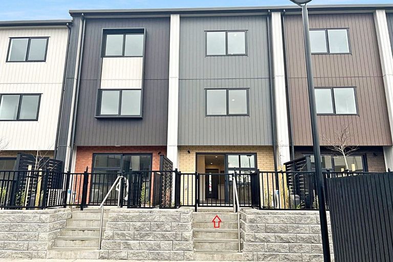 Photo of property in 30 Selo Street, Glen Eden, Auckland, 0602