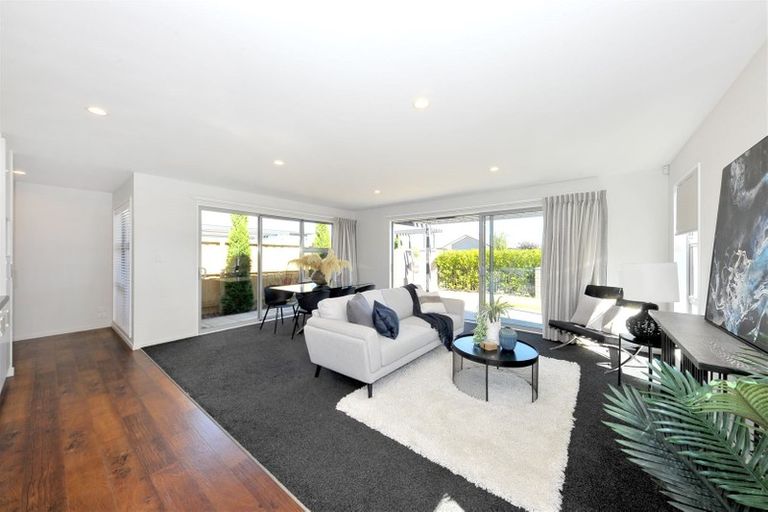 Photo of property in 9 Farnborough Way, Rolleston, 7615