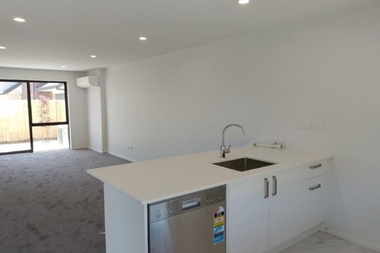 Photo of property in 3/56 Wainui Street, Riccarton, Christchurch, 8041