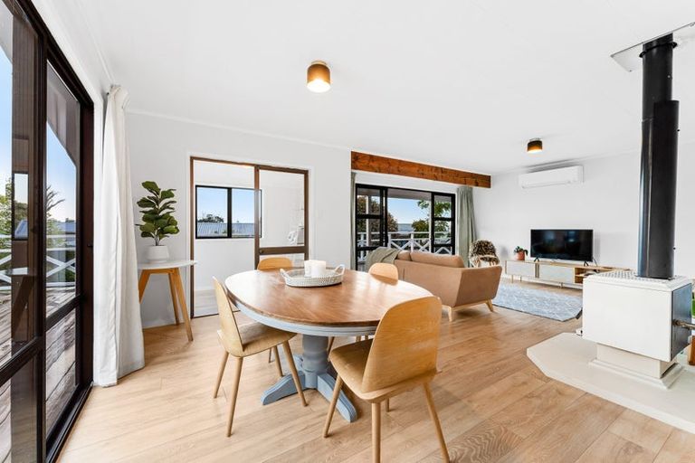 Photo of property in 22 Kawau View Road, Snells Beach, 0920