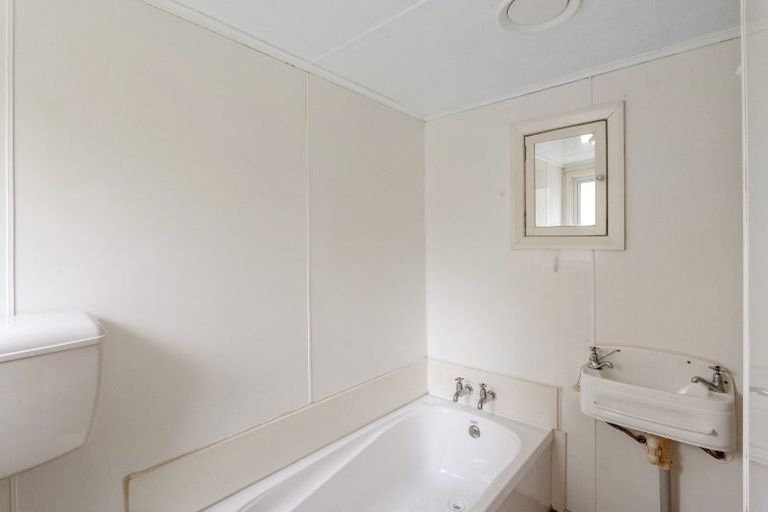 Photo of property in 2/14 Frederick Street, Waltham, Christchurch, 8011