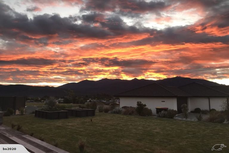 Photo of property in 55 Burnby Drive, Te Anau, 9679