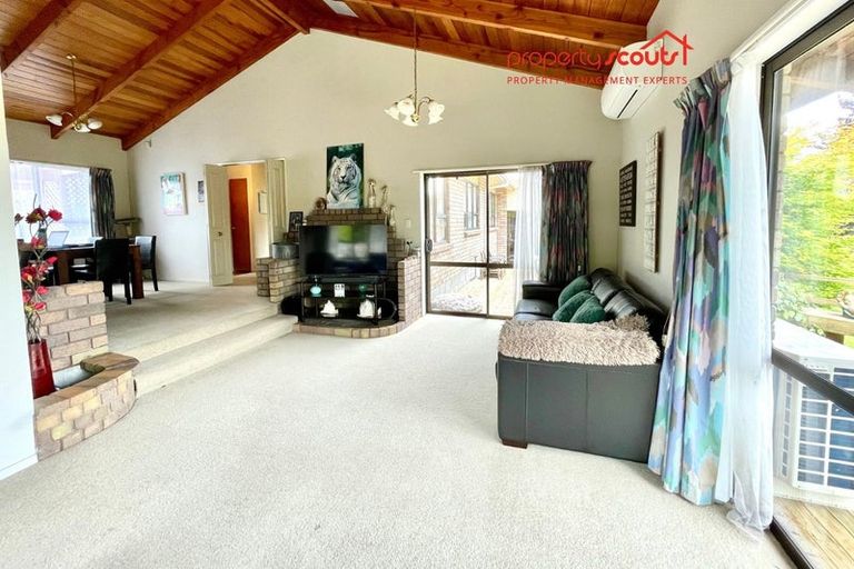Photo of property in 3 Highlands Place, Highlands Park, New Plymouth, 4312