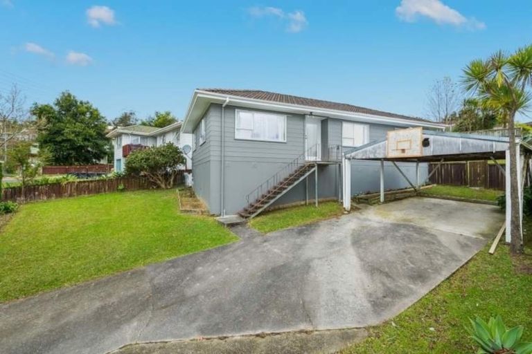 Photo of property in 5 Santiago Crescent, Unsworth Heights, Auckland, 0632