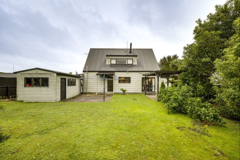 Photo of property in 141 Tait Drive, Greenmeadows, Napier, 4112