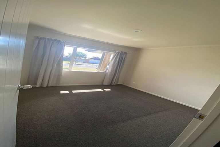 Photo of property in 44 Wayne Francis Drive, East Tamaki, Auckland, 2016