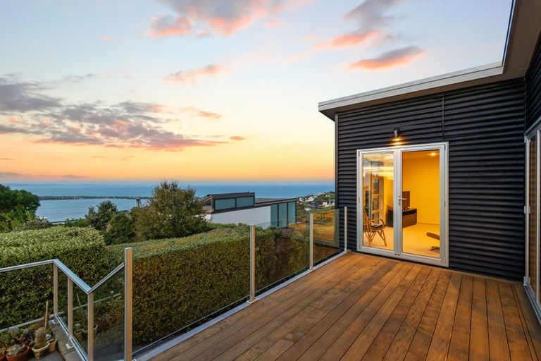 Photo of property in 5 Craigieburn Lane, Mount Pleasant, Christchurch, 8081