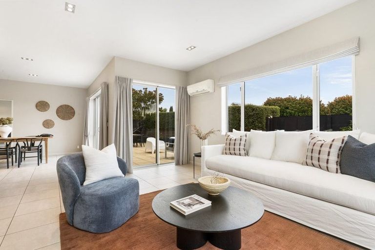 Photo of property in 3 Leabridge Mews, Harewood, Christchurch, 8051