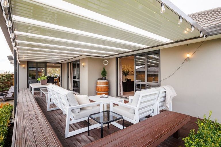 Photo of property in 172 Pacific Drive, Fitzherbert, Palmerston North, 4410