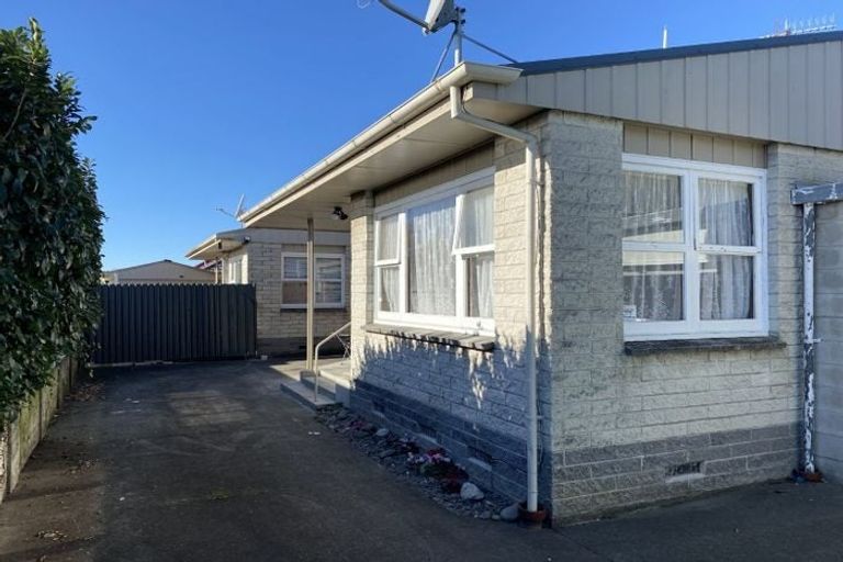 Photo of property in 2/210 Grove Road, Mayfair, Hastings, 4122