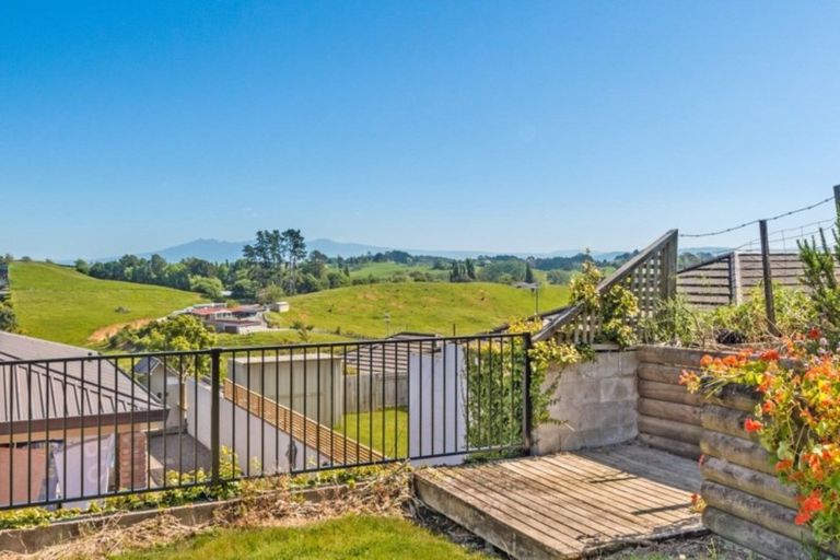 Photo of property in 19 Newcastle Road, Dinsdale, Hamilton, 3204