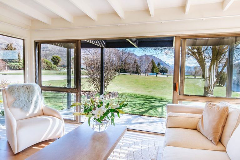 Photo of property in 86 Golf Course Road, Wanaka, 9305