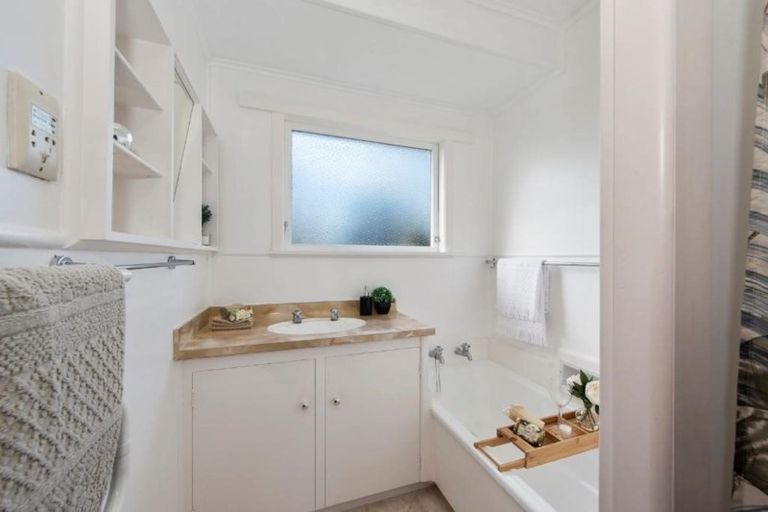 Photo of property in 42 Claremont Avenue, Chartwell, Hamilton, 3210