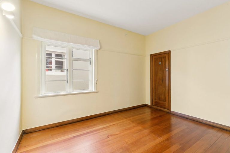 Photo of property in 9a Stowe Hill, Thorndon, Wellington, 6011