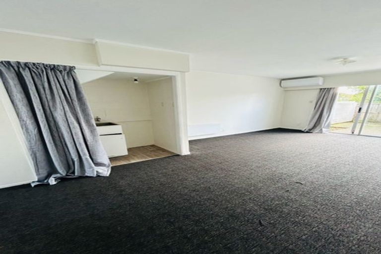 Photo of property in 5/45 Kenderdine Road, Papatoetoe, Auckland, 2025