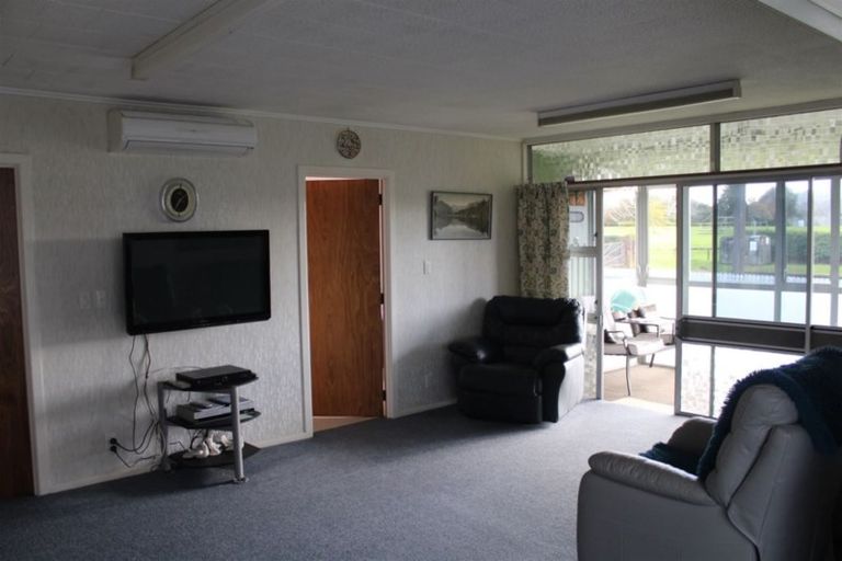 Photo of property in 12 Lilian Street, Te Kamo, Whangarei, 0112
