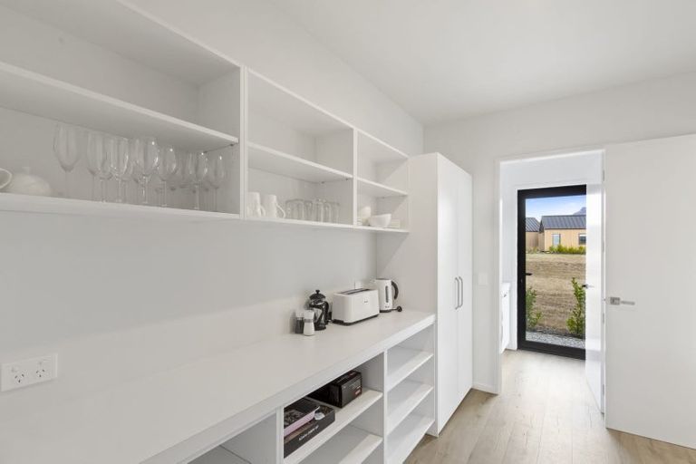 Photo of property in 9 Mcadam Drive, Jacks Point, Queenstown, 9371