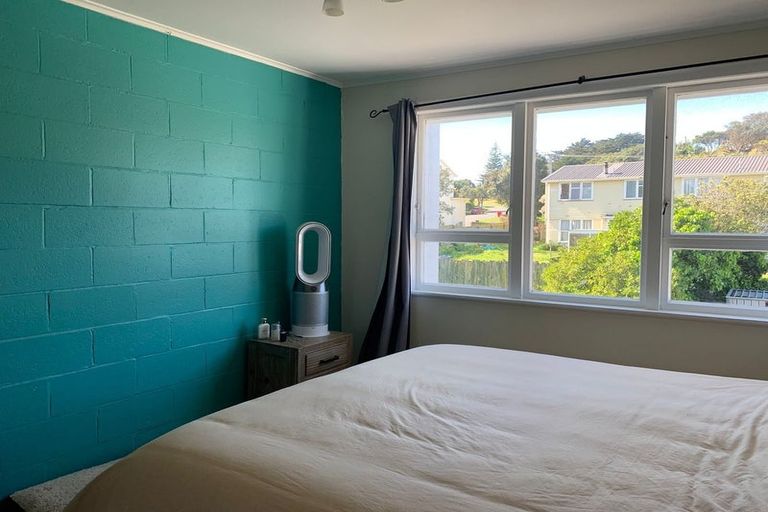 Photo of property in 136a Dimock Street, Titahi Bay, Porirua, 5022