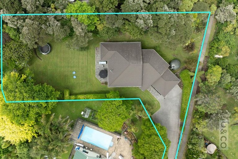 Photo of property in 9 Buttercup Place, Waimauku, 0812