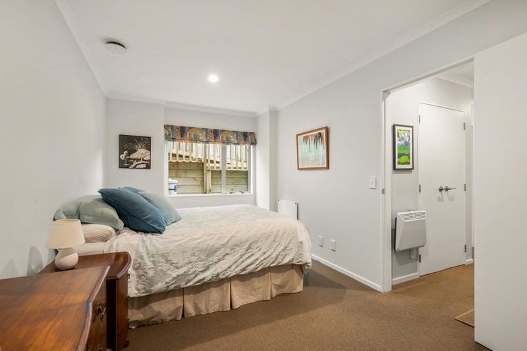 Photo of property in 39b Simla Crescent, Khandallah, Wellington, 6035