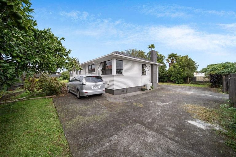 Photo of property in 24 Lyncroft Street, Mangere East, Auckland, 2024