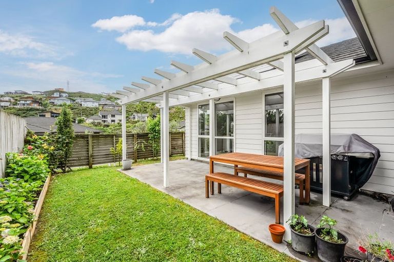 Photo of property in 15 Banks Boulevard, Whitby, Porirua, 5024