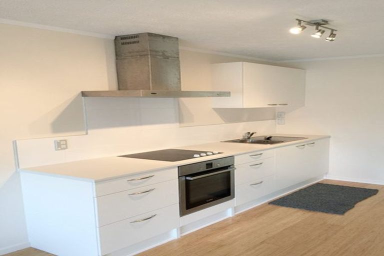 Photo of property in 5/320 Pakuranga Road, Pakuranga Heights, Auckland, 2010