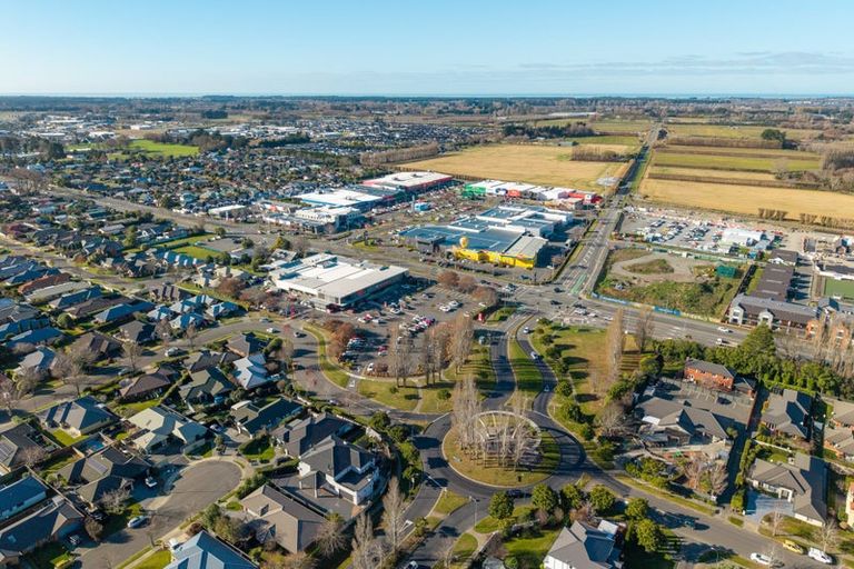 Photo of property in 12 Anglem Way, Northwood, Christchurch, 8051