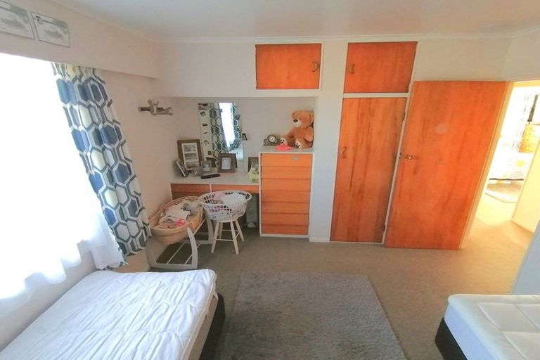 Photo of property in 15 Saint Johns Avenue, Tuakau, 2121