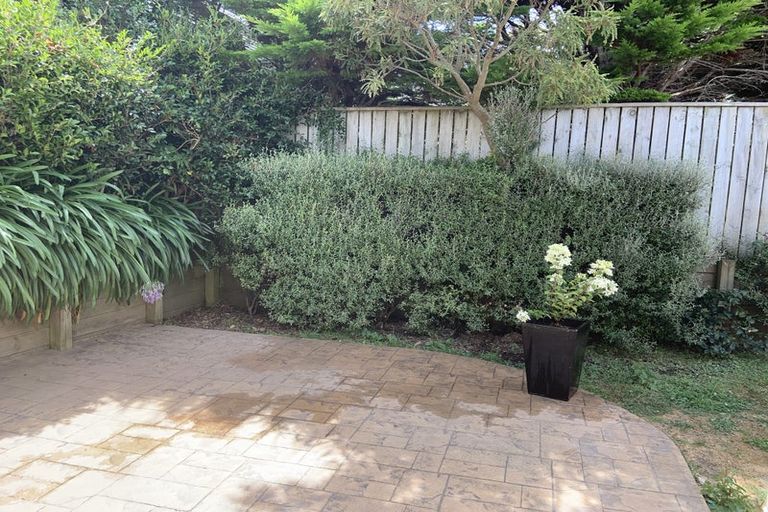 Photo of property in 16a Corsham Grove, Churton Park, Wellington, 6037