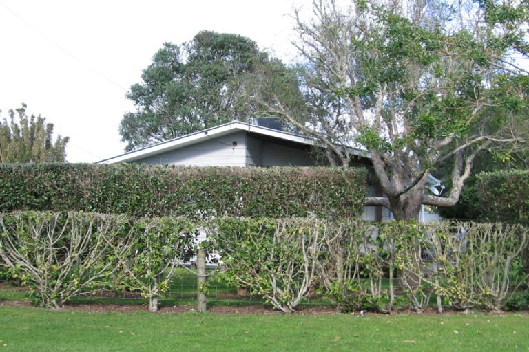 Photo of property in 38 Harsant Avenue, Hahei, Whitianga, 3591