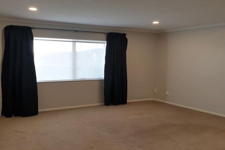 Photo of property in 12 Prado Drive, Pukekohe, 2120