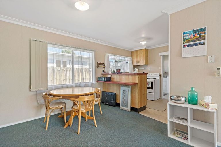 Photo of property in 1/27 Scott Road, Papakura, 2110