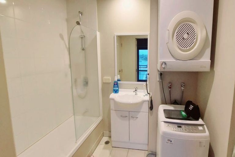 Photo of property in 5n/10 Crown Lynn Place, New Lynn, Auckland, 0600