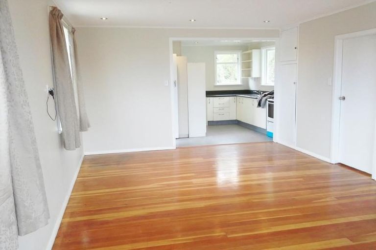 Photo of property in 1a Endeavour Street, Marfell, New Plymouth, 4310