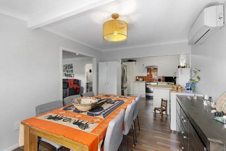 Photo of property in 7 Zeala Grove, Stokes Valley, Lower Hutt, 5019