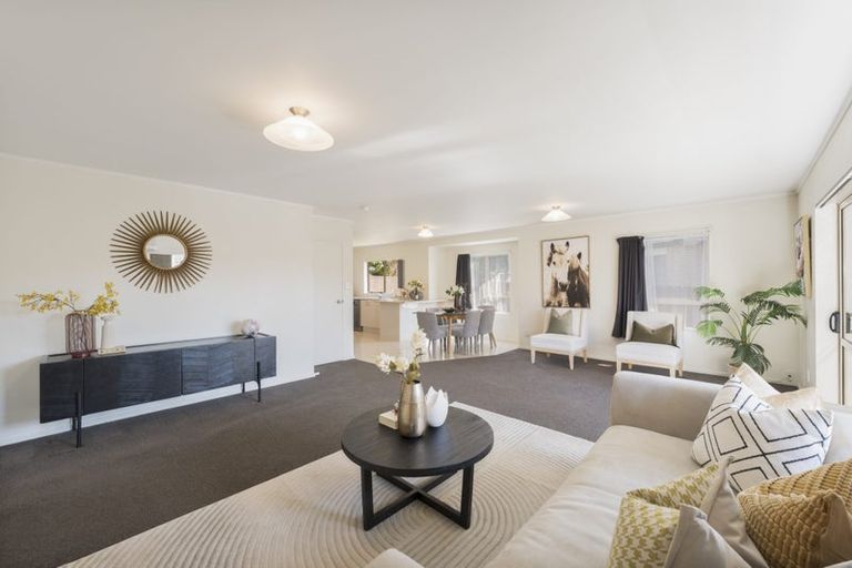 Photo of property in 16 Munroe Road, Ranui, Auckland, 0612