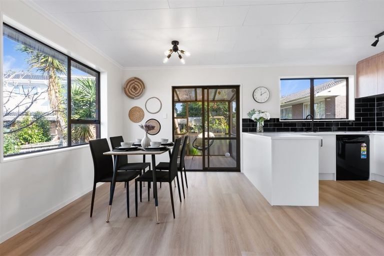 Photo of property in 4/13 Selwyn Road, Manurewa, Auckland, 2102