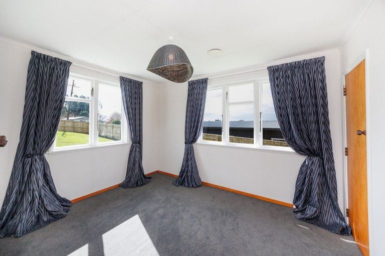 Photo of property in 45 Godley Street, Halcombe, 4779