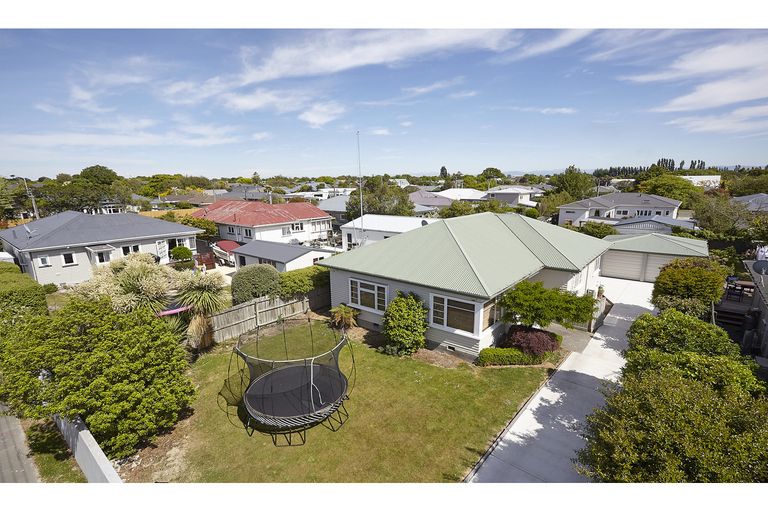 Photo of property in 157 Knowles Street, St Albans, Christchurch, 8052