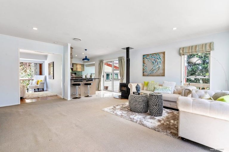 Photo of property in 2/36 Birman Close, Half Moon Bay, Auckland, 2012