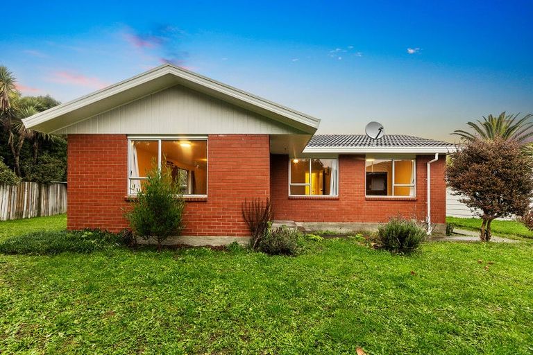 Photo of property in 60 Orrick Crescent, Avondale, Christchurch, 8061