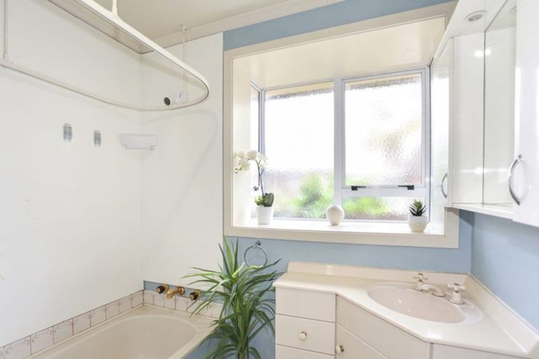 Photo of property in 6 Parker Street, Hornby, Christchurch, 8042