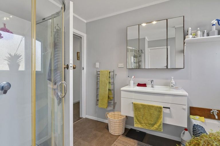 Photo of property in 21 Old Coach Road South, Otaki Beach, Otaki, 5512