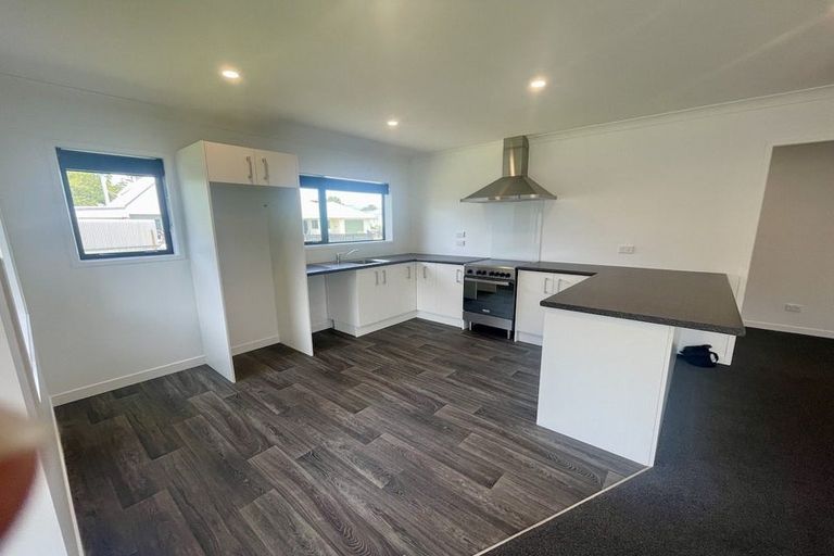 Photo of property in 7 Waihurihia Street, Otaki, 5512