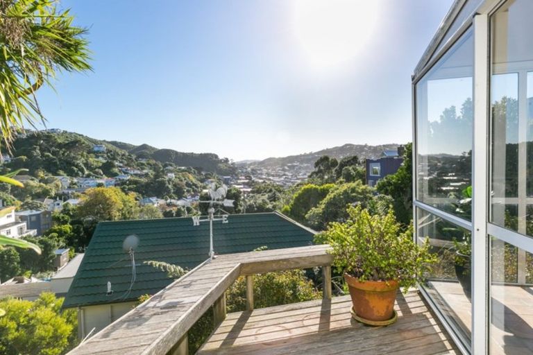 Photo of property in 21 Southern Cross Crescent, Island Bay, Wellington, 6023