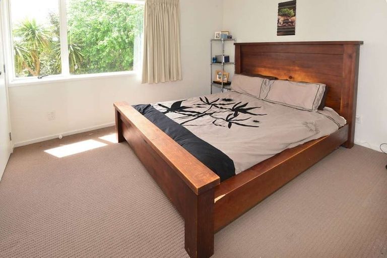 Photo of property in 98b Verran Road, Birkdale, Auckland, 0626