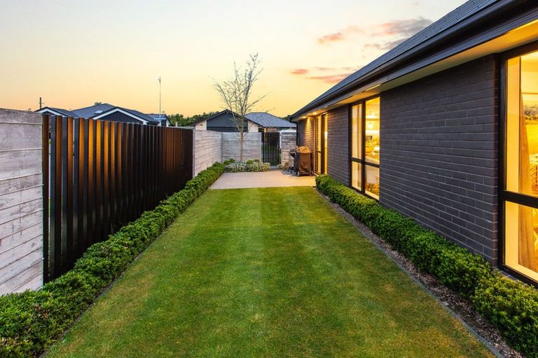 Photo of property in 15 Sarikei Avenue, Northwood, Christchurch, 8051