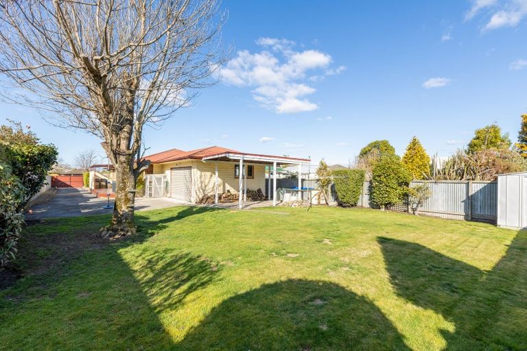 Photo of property in 175 Grimseys Road, Redwood, Christchurch, 8051
